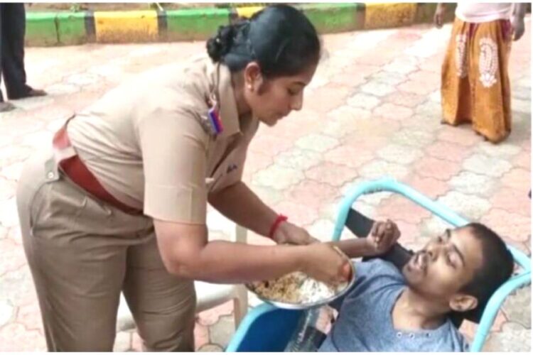 Inspector’s mercy, people inspired