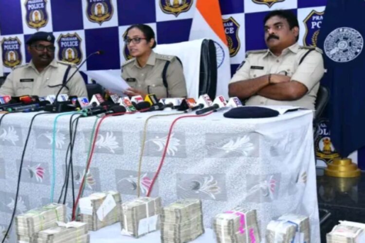 AP Police unfolds locked house Burglary case