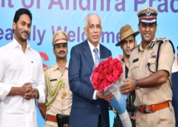 New Governor Welcomed by City Police Commissioner