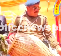 Hidden artist in khaki