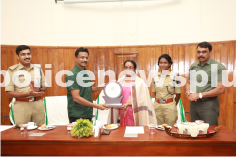 District Police organized a farewell for the Collector