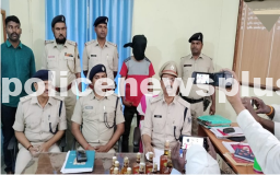 Arwal Police Seize Liquor, arrested accused
