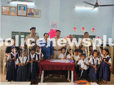 Heartwarming Policing Gesture