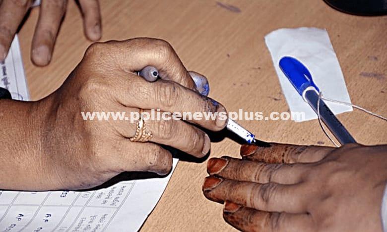 తెలంగాణ ఎన్నికల పోల్స్: షాకింగ్ 36.68% ఓటర్ టర్న్సౌట్ అసెంబ్లీ పోల్స్లో మధ్యాహ్న రికార్డులను బద్దలు కొట్టింది.