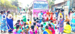 Women Protest Bus Detention