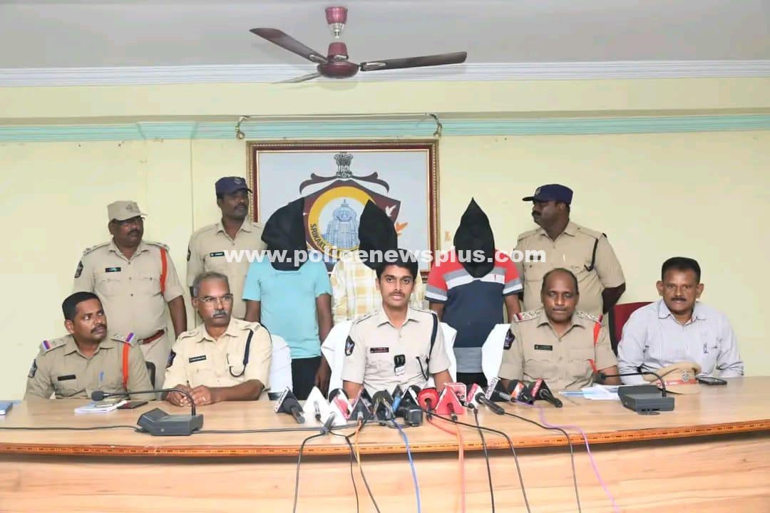 AP Police seized 563.920 kg of ganja