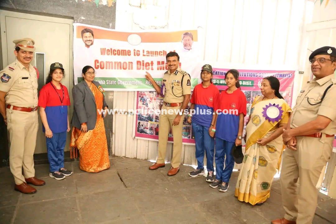 Mr. C.V. Anand visits Gurukuls