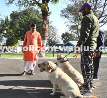 Chief Minister Dr. Yadav assessed the dog squad’s training and health system