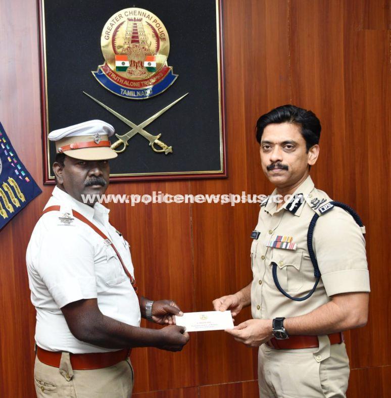 Traffic policeman honored by Police Commissioner