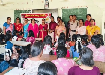 Shakti teams are spreading awareness about the app