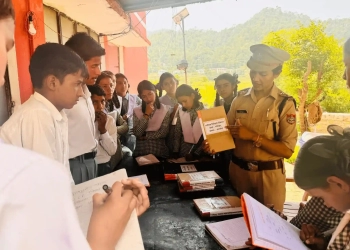 Someshwar Police Educate Young Minds