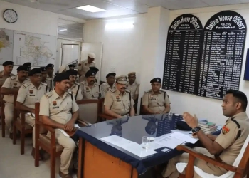 SP Siddhant Jain Inspects Fatehabad Police, Focuses on Accountability