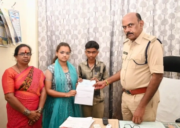 Additional SP Aids Constable’s Family