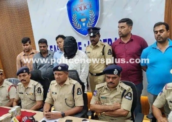 Afzalgunj Police Bust Diversion Gang, Recover ₹40 Lakhs