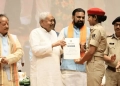 CM Nitish Kumat Welcomes New Police Recruits