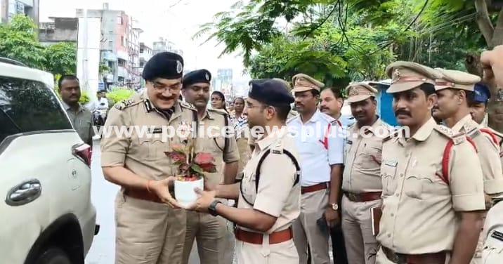 DGP Anjani Kumar Inspects Sub-Jail; SP Welcomes with Plant