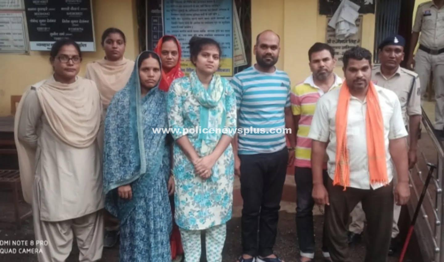 Police Bust Fraud Syndicate, Arrest Six