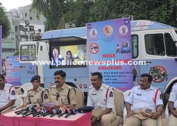 Tolichowki Traffic Police Hold Surprise Drunk Driving Check