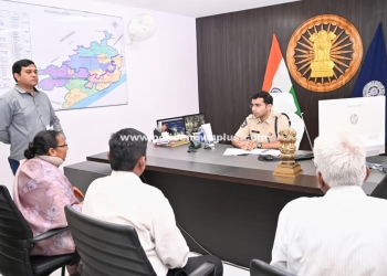 SP Sinha Resolves Public Complaints