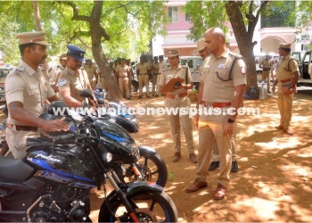 SP Inspects, Felicitates Outstanding Officers