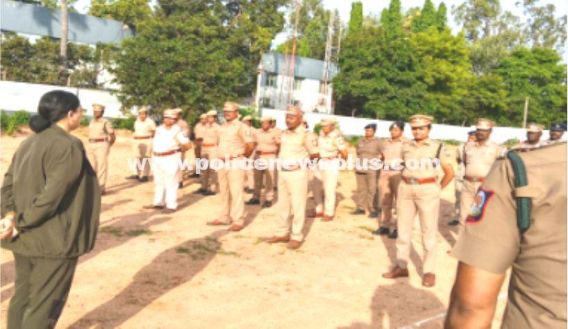 SP Ayman Jamal Inspects Parade