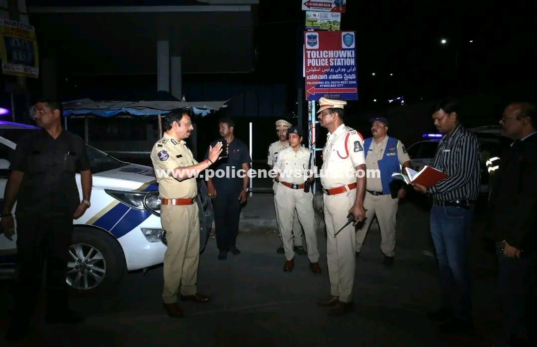 Hyderabad Commissioner Conducts Midnight Patrol