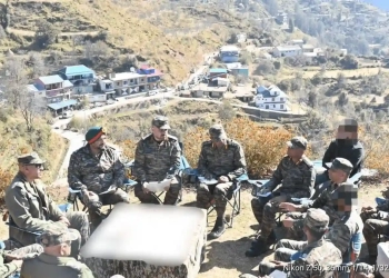 Army Chief Reviews Terror Grid