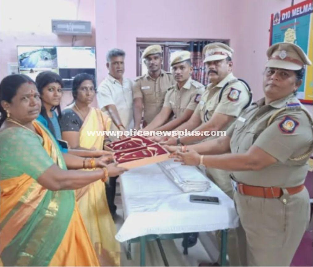 Police Hand Back Recovered Gold