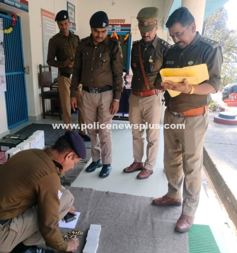 Deputy SP Inspects Police Stations