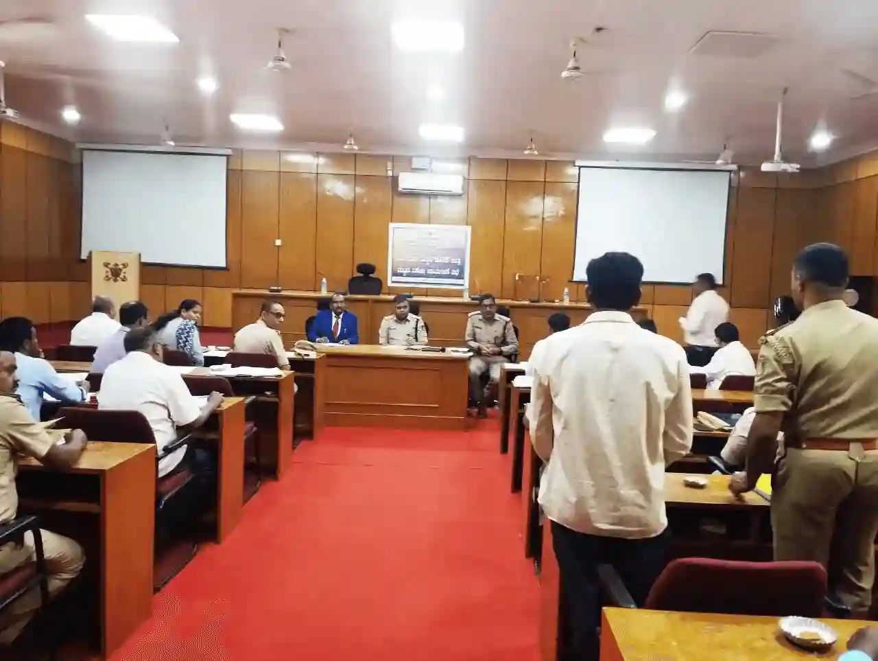 SP Reviews Missing Children Cases