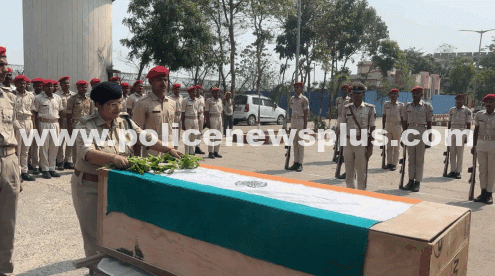 Lakhisarai Police Pay Solemn Tribute