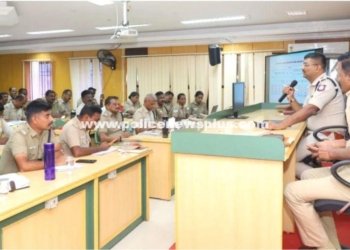 SP Chairs Monthly Police Review Meeting