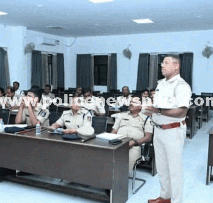 Senior Officers Review Duty Deployment