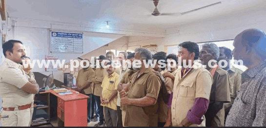 Police Educate Autorickshaw Drivers Safely