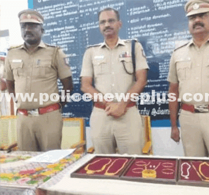 Police Arrest Four in Burglary