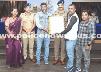 Police Consult Kaval Karangal Volunteers