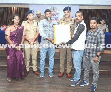 Police Consult Kaval Karangal Volunteers