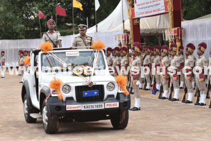 Police Constables Complete Passing Out Parade