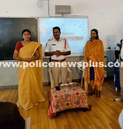 Police Promote School Transport Safety