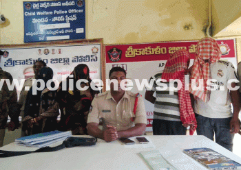 Mandasa Police Arrest Four Chain Snatchers