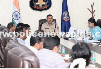DGP Meets Bank Officials for Consultation