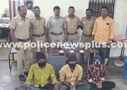 Police Seized Narcotic Pills, Arrested Three