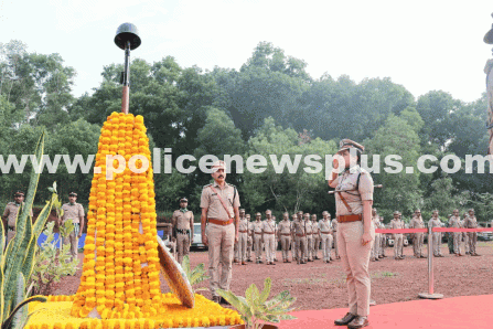 Kozhikode Rural Police Honour Fallen Martyrs